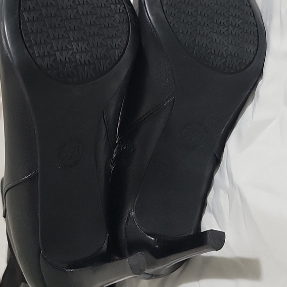 Michael Kors black stretch boot - Picture 4 of 4